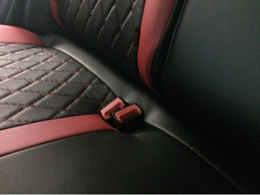 Авточехлы на Nissan Juke